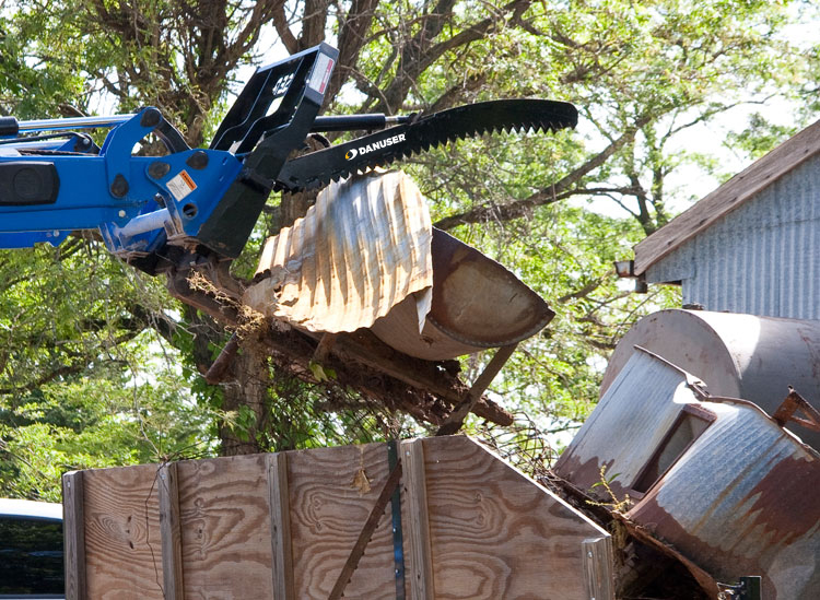 Lock & Load  Danuser is proud to introduce the Multi-Purpose Grapple as the newest accessory to the Danuser Pallet Fork line. Expand the functionality of your pallet forks to carry various items such as logs, rocks, pipe, brush, debris, hay bales, fence posts and more. Versatile working options permit the Multi-Purpose Grapple to be pinned in an upright position which allows for normal pallet fork use without the hassle of removing the grapple from the frame (no tools required). With a maximum opening of 55