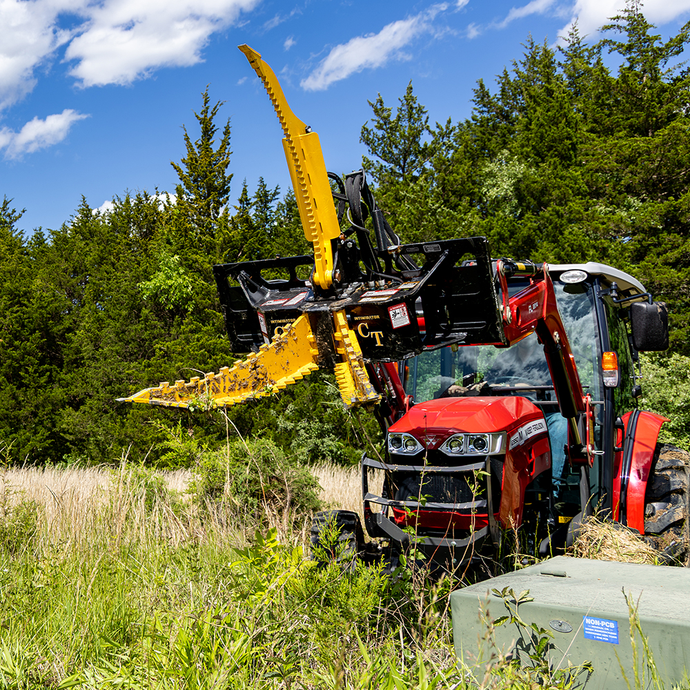 Intimidator CT on Tractor with all jaws open