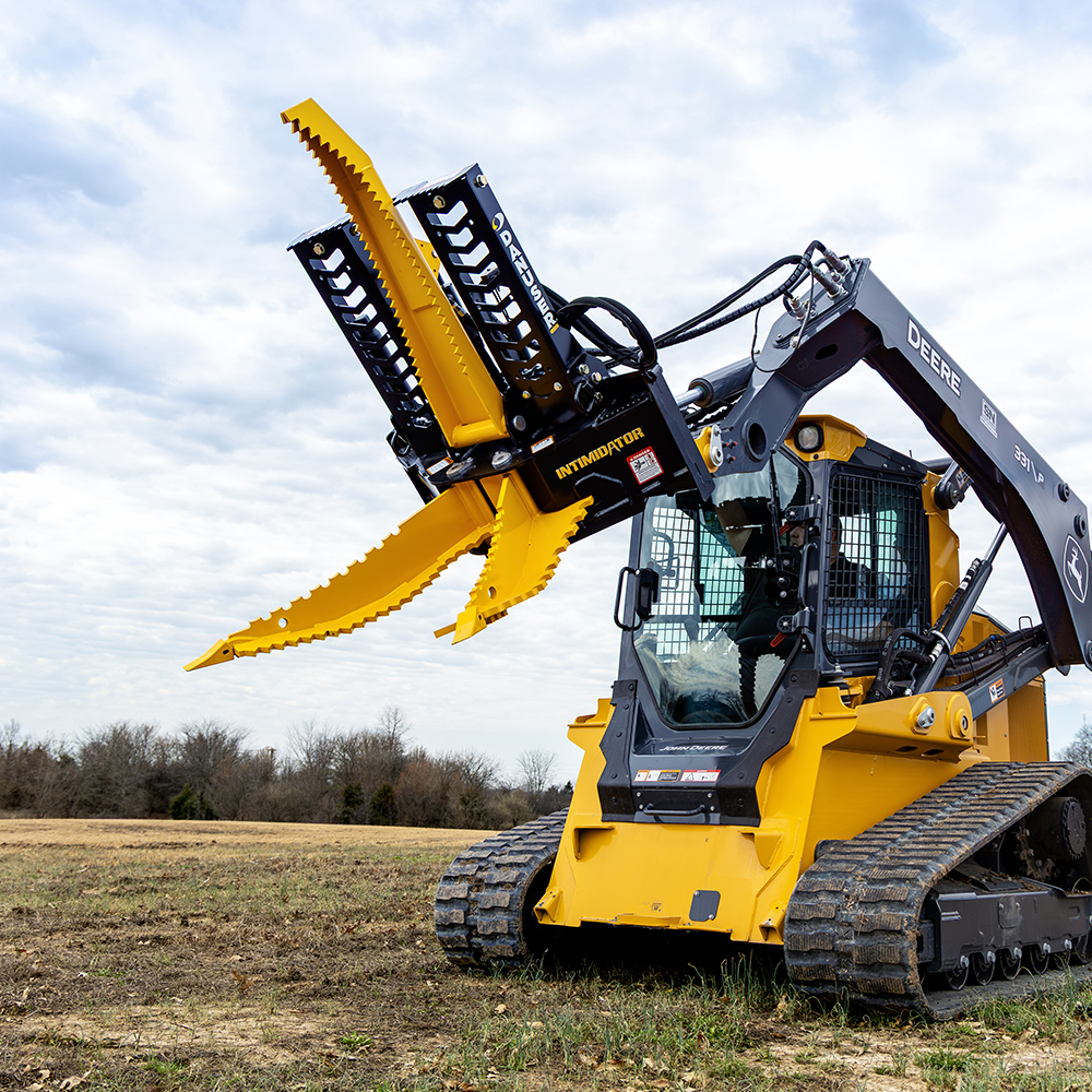 Intimidator on John Deere Skid-Steer with all jaws and grapple open